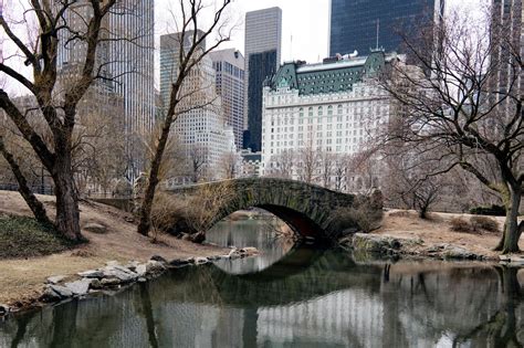 Gapstow Bridge - Gapstow is one of the iconic bridges of Central Park ...