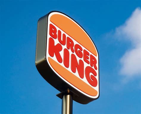 Burger King New Logo | Restaurant branding, Restaurant, Fast food chains