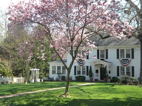 A Taste of Spring in Williamsburg Va | A Williamsburg White House