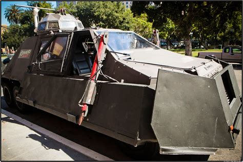 Tornado chasers' truck shoots Imax from inside storms (photos) - CNET