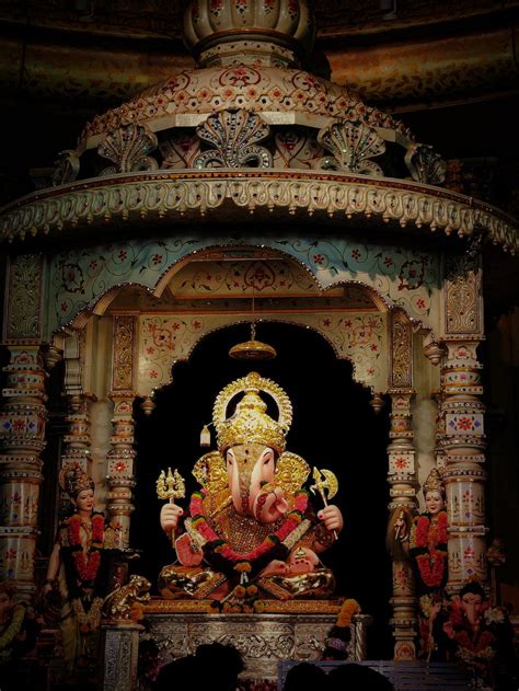 Exploring Pune’s Famous Ganesh Temples by Mumbai-Pune Cab | by Mewad ...