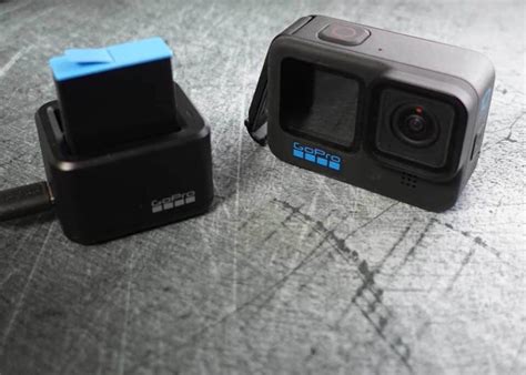 How to Charge GoPro Battery & Camera: 4 Ways (All Models) 7 Charging ...