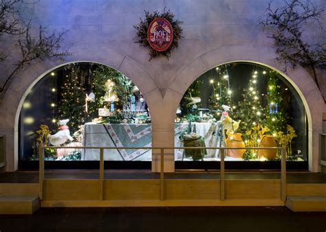 Paris Christmas Windows [PHOTOS]