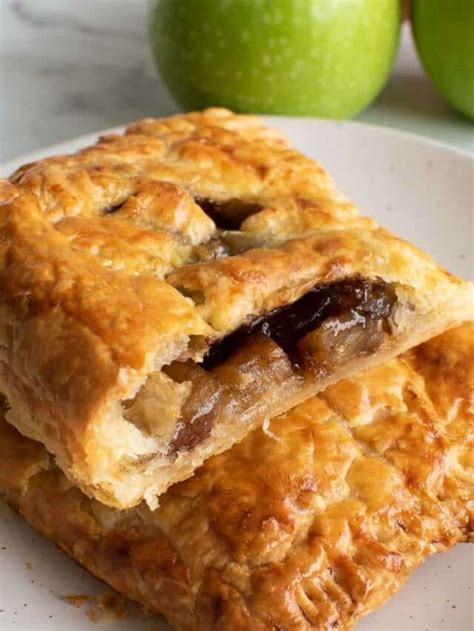 Easy Puff Pastry Mince Pies - Hint of Healthy