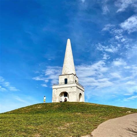 Killiney Hill Walk: TRAIL, when to visit, and THINGS TO KNOW