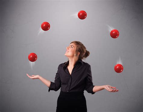 5 Ways Juggling Make You Smarter (Complete Guide) – CircusJungle.com