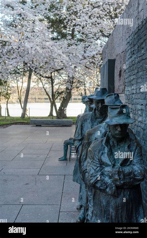 The FDR memorial in Washington DC during the Cherry Blossom Festival ...