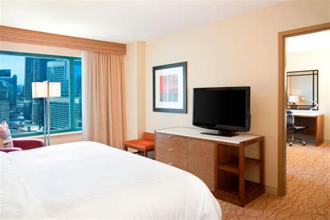 Downtown Chicago Accommodation - Hotel Rooms | Sheraton Grand Chicago