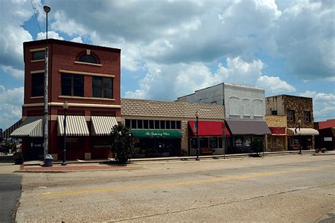 Booneville Street Scene - Encyclopedia of Arkansas