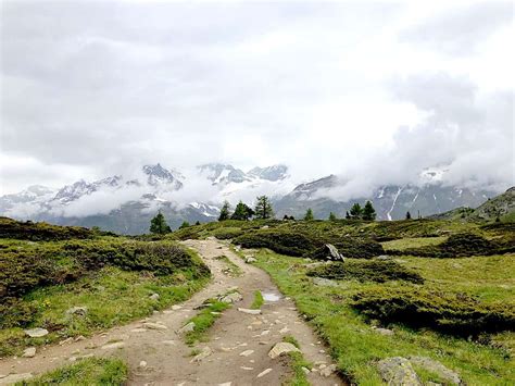 The Guide to the Five Lakes Hike of Zermatt | Switzerland | TripTins