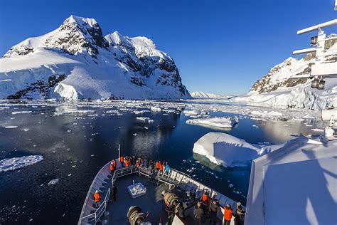 The Discovery of Antarctica - robertharding