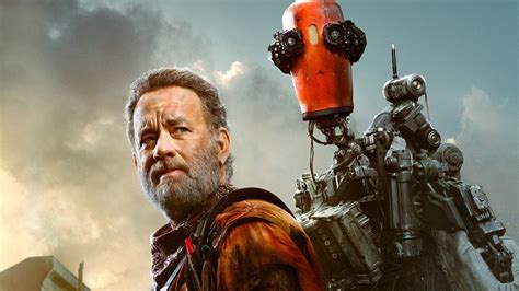 Finch Review: Tom Hanks, a Dog, & Amazing Robot Fuel Sci-Fi Road Trip ...