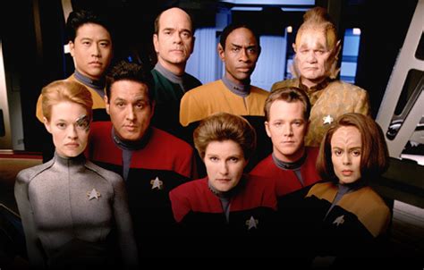 Voyager Crew - Star Trek Voyager Photo (667302) - Fanpop