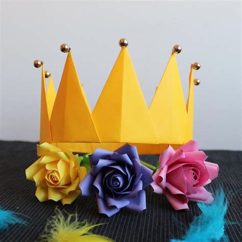 How To Make A Paper Crown - 20 Easy DIYs