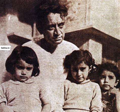 Saadat Hasan Manto Family, Wife, Daughters, Death, Books