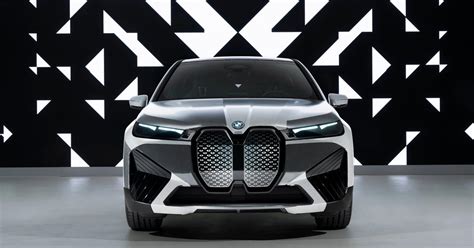 BMW wraps a concept car in stunning color-changing E Ink