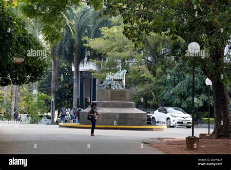 University of sri jayewardenepura hi-res stock photography and images ...