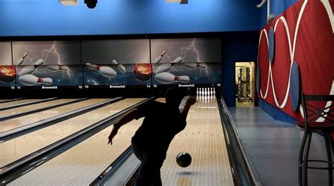 USAG Italy Arena finally opens the bowling alley after - NARA & DVIDS ...