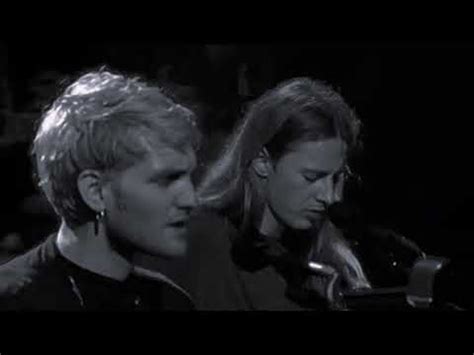 Alice In Chains - Nutshell (Live MTV unplugged) - YouTube