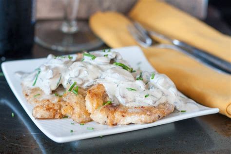 Rahmschnitzel - German Schnitzel with Mushroom Cream Sauce - Goodie ...