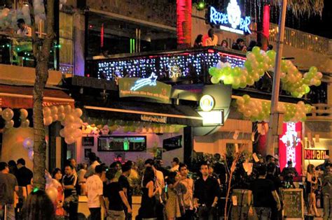 Top 20 Places for Best Nightlife in Kuala Lumpur | The Simple Travel 2024