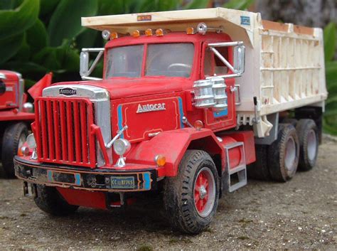 AMT Autocar Dump Truck 1/25 Scale Model Truck Kit Buildable Vintage ...