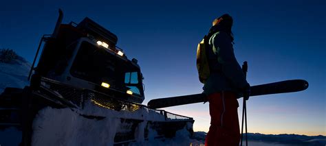 Cat Skiing Packages and Catskiing Tours in BC