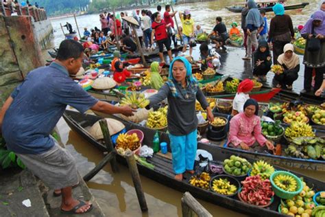 Pasar Tradisional: Pengertian, Ciri, dan Jenisnya