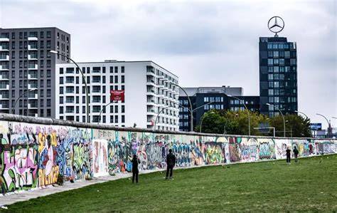 The Best Places To Take Photos Of The Berlin Wall