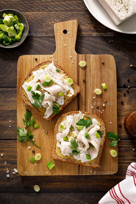 Lard sandwich. Ukraine salo with bread. Traditional Ukrainian food ...