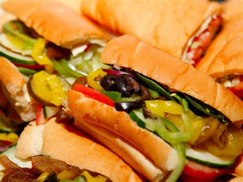 Subway serves more premium meat options - Business Insider