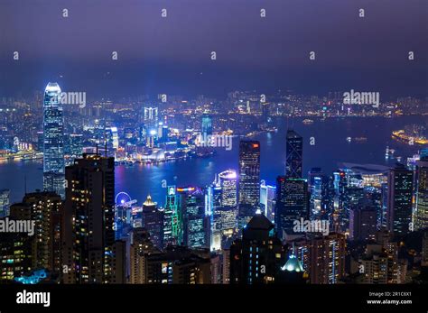 Night view of Hong Kong from Victoria Peak Stock Photo - Alamy