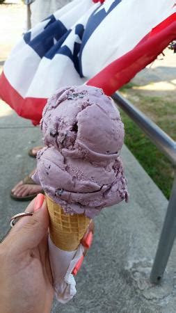 PURPLE COW ICE CREAM, Seekonk - Restaurant Reviews, Photos & Phone ...