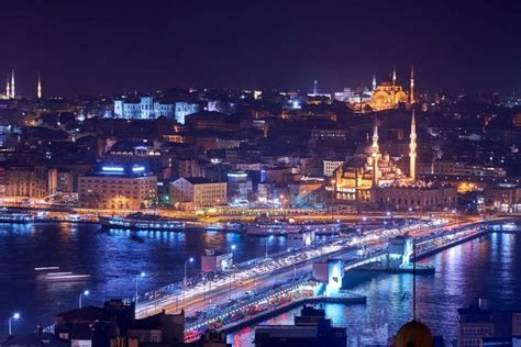 Istanbul Bosphorus Night Cruise with Dinner and Show