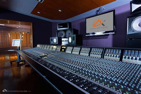 Studio Monitor Placement: 5 Things You NEED To Know — Omari MC