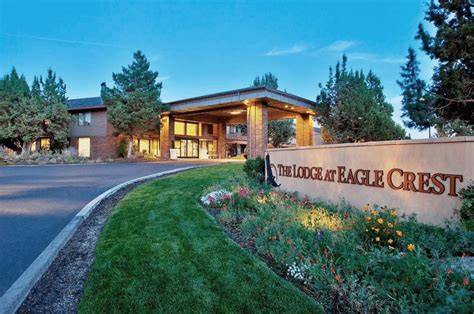 8 Most STUNNING Resorts in Bend Oregon