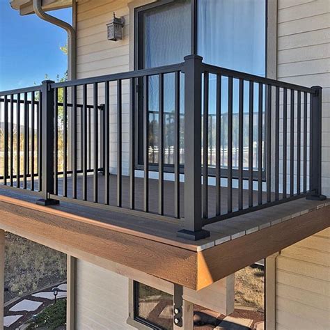 25+ Well Designed Deck Railing Ideas #deck #railing #ideas #diy #metal ...