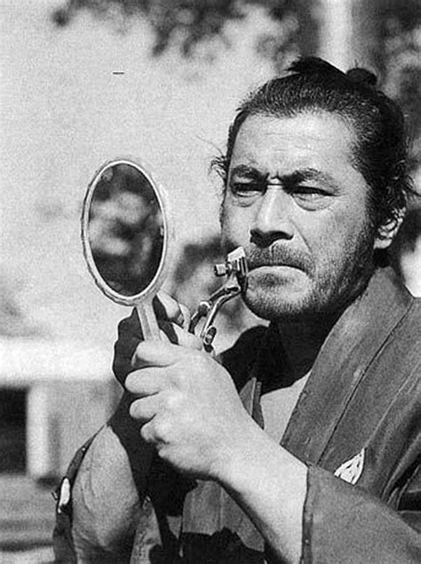 Toshiro-Mifune-grooming-his-mustache-on-the-set-of-Sanjuro.jpg (600×805 ...