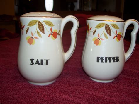 Jewel Tea Autumn Leaf Salt and Pepper Shakers