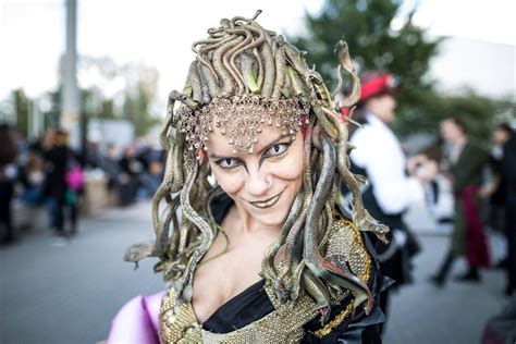 Medusa cosplay .. Source: Drooltube.com | Косплей, Фотографии, Разное