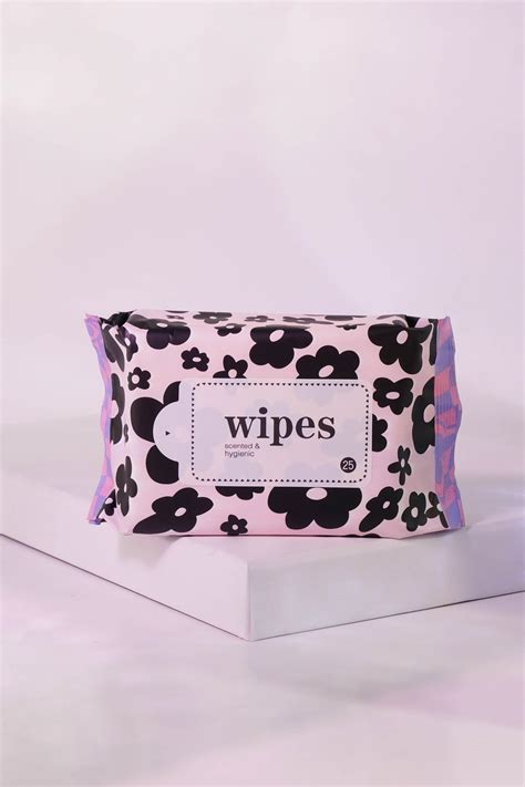 25 Wet Wipes