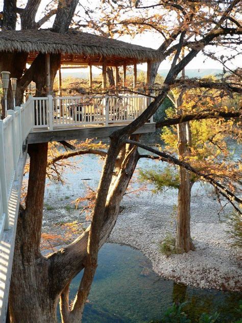 Frio River Cabins For 20 Or More - VILLAGOO