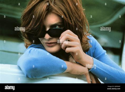 Rene russo thomas crown affair hi-res stock photography and images - Alamy