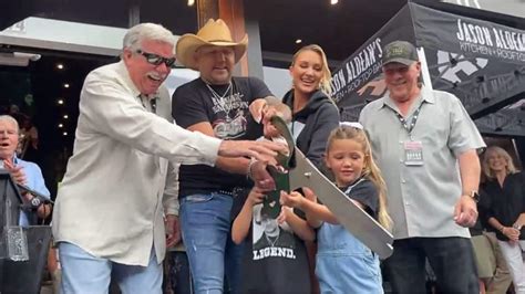 Jason Aldean's Kitchen + Rooftop Bar Celebrates Gatlinburg Grand Opening