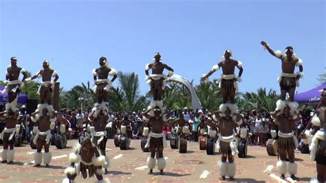 INDLONDLO ZULU DANCERS - YouTube