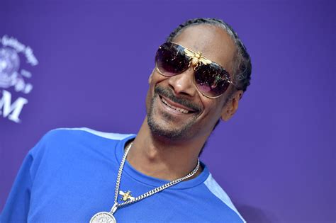 Snoop Dogg Congratulates Sasha Banks — What Are the Cousins Celebrating?