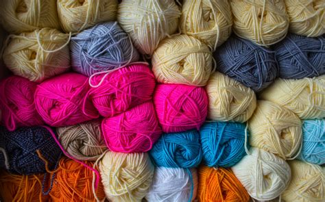 Best Yarn for Knitting, Weaving, and Crocheting