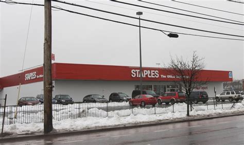 Staples closing 70 more stores: Will Staten Island be affected ...