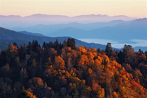 Places To See Fall Colors - Smoky Mountain Travel Guide