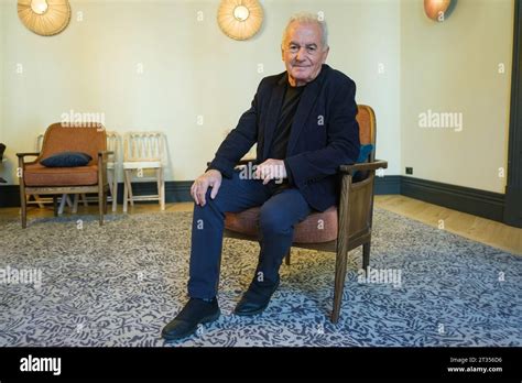 Singer Victor Manuel poses during the portrait session at the Palacio ...